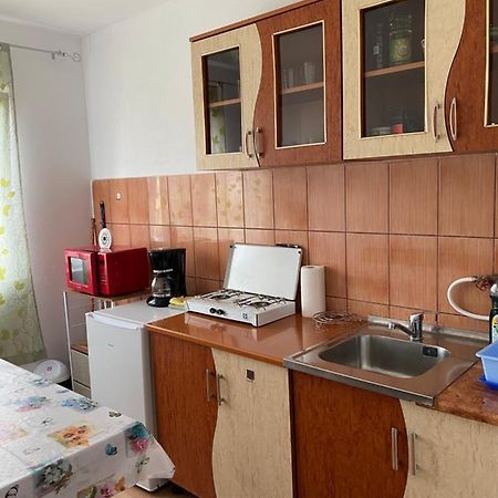 Apartament Ally'S Lägenhet Orşova Exteriör bild