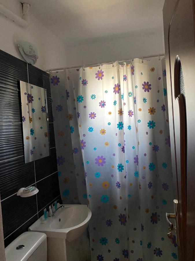 Apartament Ally'S Lägenhet Orşova Exteriör bild